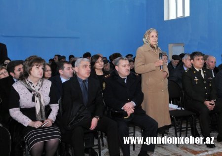 İradə Gülməmmədova Güzdək qəsəbəsində səyyar qəbul keçirdi