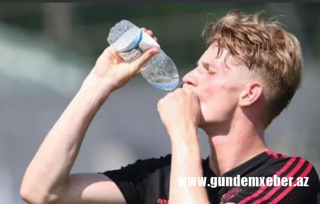 "Mançester Yunayted"in futbolçusu xərçəng xəstəliyindən sağalıb