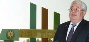 İsmayıl Vəliyev Neftçalanın dizlərini necə bükür... - İTTİHAM