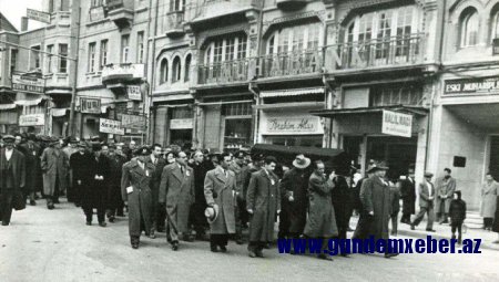 Məhəmməd Əmin Rəsulzadənin dəfnindən nadir kadrlar - VİDEO