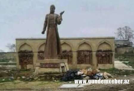 Dərbənddə Nizami Gəncəvinin heykəli növbəti dəfə vandalizmə məruz qaldı - FOTO