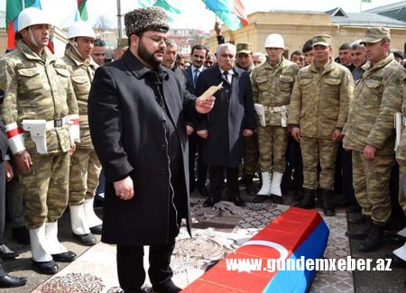 DAŞKƏSƏNDƏ ŞƏHİD FƏRRUX MƏMMƏDOV SON MƏNZİLƏ YOLA SALINIB