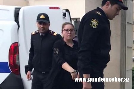 Həbs edilən xanım baş redaktor aclıq aksiyasını dayandırdı - "Əgər öləcəyəmsə..."