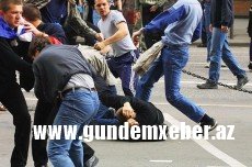 Bakıda ingilis azərkeşlərin KÜTLƏVİ DAVASI - Xəsarət alanlar var