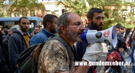 Paşinyan etirazçılara qoşuldu – YENİLƏNİB