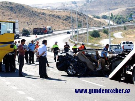 Mətanətin qızı AĞIR QƏZAya düşdü: gözü cırıldı - Maşın TIR-la toqquşub