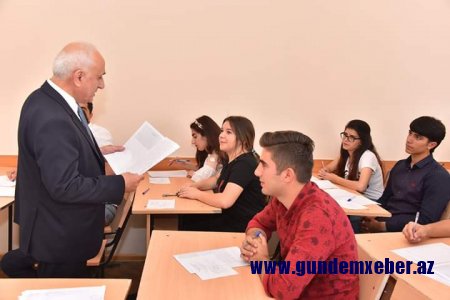 Rektor yaz imtahan sessiyasının gedişini izlədi - FOTOLAR