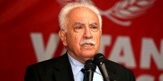 Doğu Perinçek AK Partiyadakı FETO-çuları göstərdi