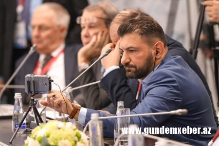 Fuad Abbasov mətbuat konfransı keçirir