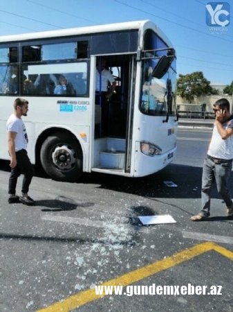 ​SON DƏQİQƏ: Bakıda növbəti AVTOBUS QƏZASI - FOTOLAR