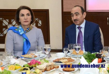 Əli Həsənovun xanımının məhkəməyə gəlməsi tələb olunur