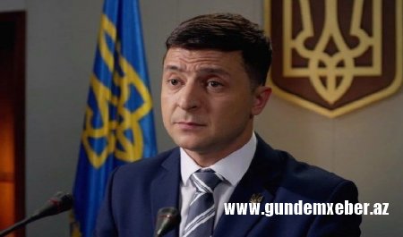 Zelenski büstünü bəyənmədi: “Dəhşətlidir”