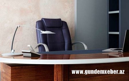 Bakıda icra hakimiyyətinin əməkdaşı iş vaxtı öldü