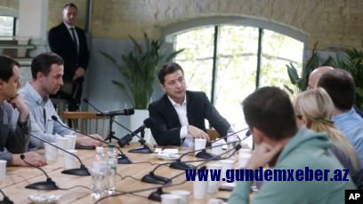 Zelenski Trampın onu şantaj etmədiyini deyir