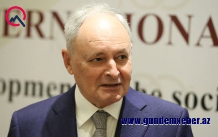 Oqtay Şirəliyev yola salınır? – Səhiyyə naziri iş otağını boşaldıb