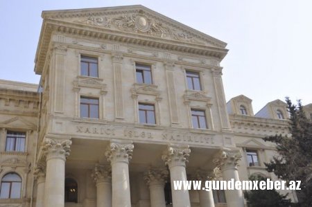 Rəsmi Bakı Tonoyanı “xəstə” adlandırdı