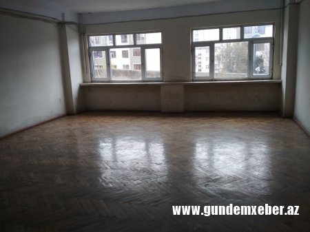 ''Azərbaycan” nəşriyyatından REPORTAJ - FOTOLAR