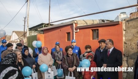 Seçicilər deputatlığa namizədə tapşırıqlar verir - FOTOLAR