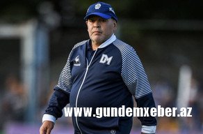 Maradona oyun zamanı narkotik maddə qəbul etdi - VİDEO
