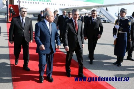 Türkmənistan Prezidenti Azərbaycana rəsmi səfərə gəlib