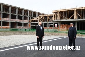 Prezident məcburi köçkünlər üçün binalarda tikinti işlərinin gedişi ilə tanış olub - YENİLƏNİB