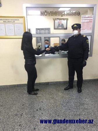 Cüzdanını itirəni polis sevindirdi