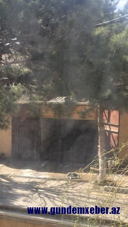 Xan Şuşinski küçəsindəki "moyka" fəaliyyətə başladığı gündən, bu obyektin ətrafinda yaşayan onlarla ailənin rahatlığına da son qoyulub -- ŞİKAYƏTÇİ NARAHATLIĞI Xan Şuşinski küçəsindəki "moyka" fəaliyyətə başladığı gündən, bu obyektin ətrafinda yaşayan onlarla ailənin rahatlığına da son qoyulub -- ŞİKAYƏTÇİ NARAHATLIĞI