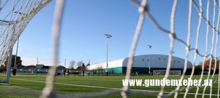 London klubunun iki futbolçusu koronavirusa yoluxdu