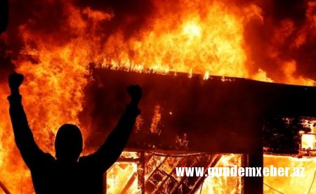 ABŞ-ı bürüyən barrikada müharibəsi:Hər küçə uğrunda döyüş gedir…