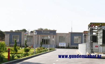 İlham Əliyev Bakıda yenidən qurulan yarımstansiyanın açılışında   - FOTO