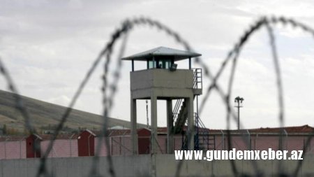 Məhkum ərinə heroin gətirən qadın saxlanıldı