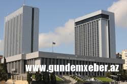 Parlamentdə dövlət büdcəsinə dəyişikliklər layihəsinin müzakirəsi başlayıb