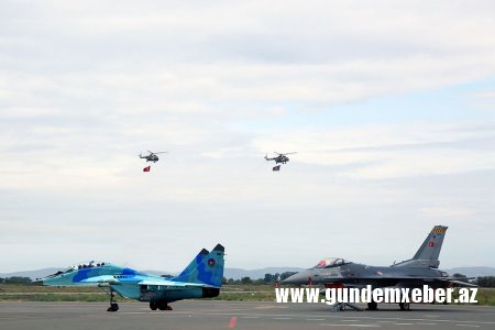 Azərbaycan və Türkiyə qırıcıları Gəncə üzərində dövrə vuracaq