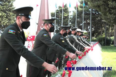 “Türk Şəhidliyi” abidəsi ziyarət olundu