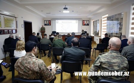 Xarici hərbi attaşelər və beynəlxalq təşkilatların nümayəndələri əməliyyat şəraiti haqqında məlumatlandırılıb