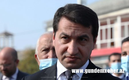 Hikmət Hacıyev: "Ermənistanın hərbi-siyasi rəhbərliyi quzğunlaşıb"