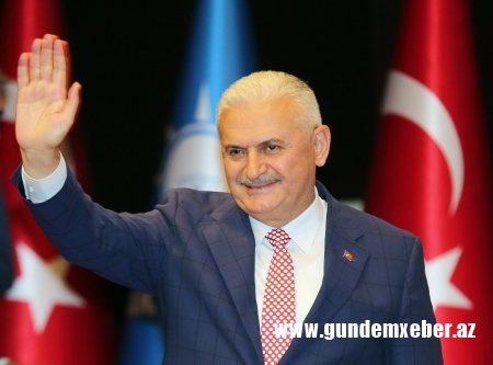 Binali Yıldırım Bakıya gəlib