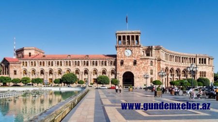 Ermənistanda prokurorlar qiyam edir