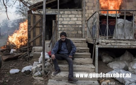 Ermənilər Laçını da evləri yandıraraq tərk edirlər