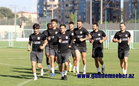 Neftçinin baş məşqçisi və daha 4 futbolçusu koronavirusa yoluxdu