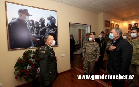 Baş leytenant Hulusi Akara söz verdi, torpaqları azad etdi və şəhid oldu - Bir fotonun tarixçəsi
