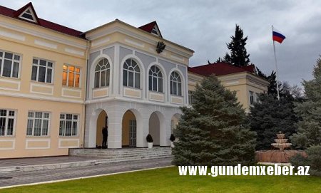 Ermənistan səfirliyi mühasirəyə alındı