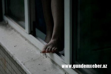Azərbaycanda dəhşətli hadisə: Qadın qonaq getdiyi binadan özünü atdı