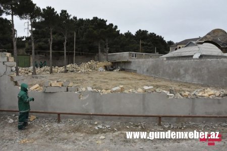 Bakıda qanunsuz tikili və hasarlar sökülür - FOTO