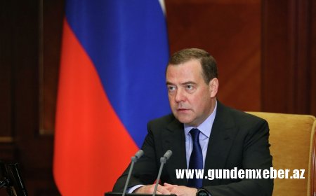 Dmitri Medvedev: “Rusiyanı beynəlxalq internet şəbəkəsindən ayıra bilərlər”