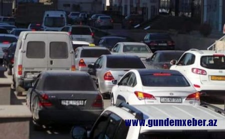 Mehdiabadda yol bağlandı - ANTİSANİTARİYA