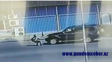 Azərbaycanda özünü maşınların altına atıb pul qazanan dəstə kameraya düşdü - ŞOK VIDEO   - YENİLƏNİB