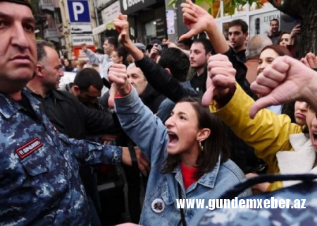 Yerevanda qadınlar ayağa qalxdılar