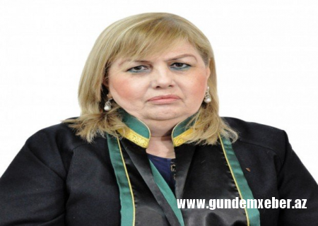 Azərbaycanda vəkil külli miqdarda mənimsəmədə təqsirləndirilir - FOTO
