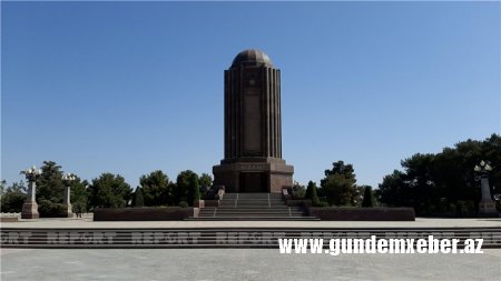 Azərbaycan və Türkiyənin Baş prokurorları Gəncədə raket düşən ərazidə olublar